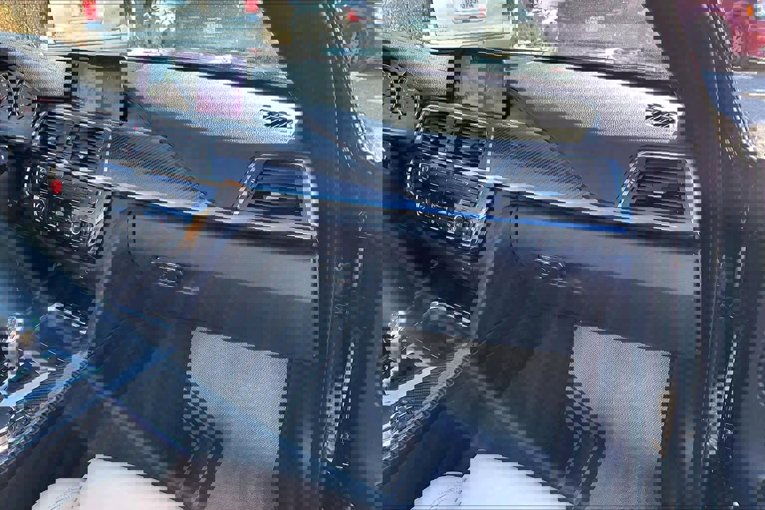 Used 2018 BMW M4 Convertible w/ Competition Package image 18