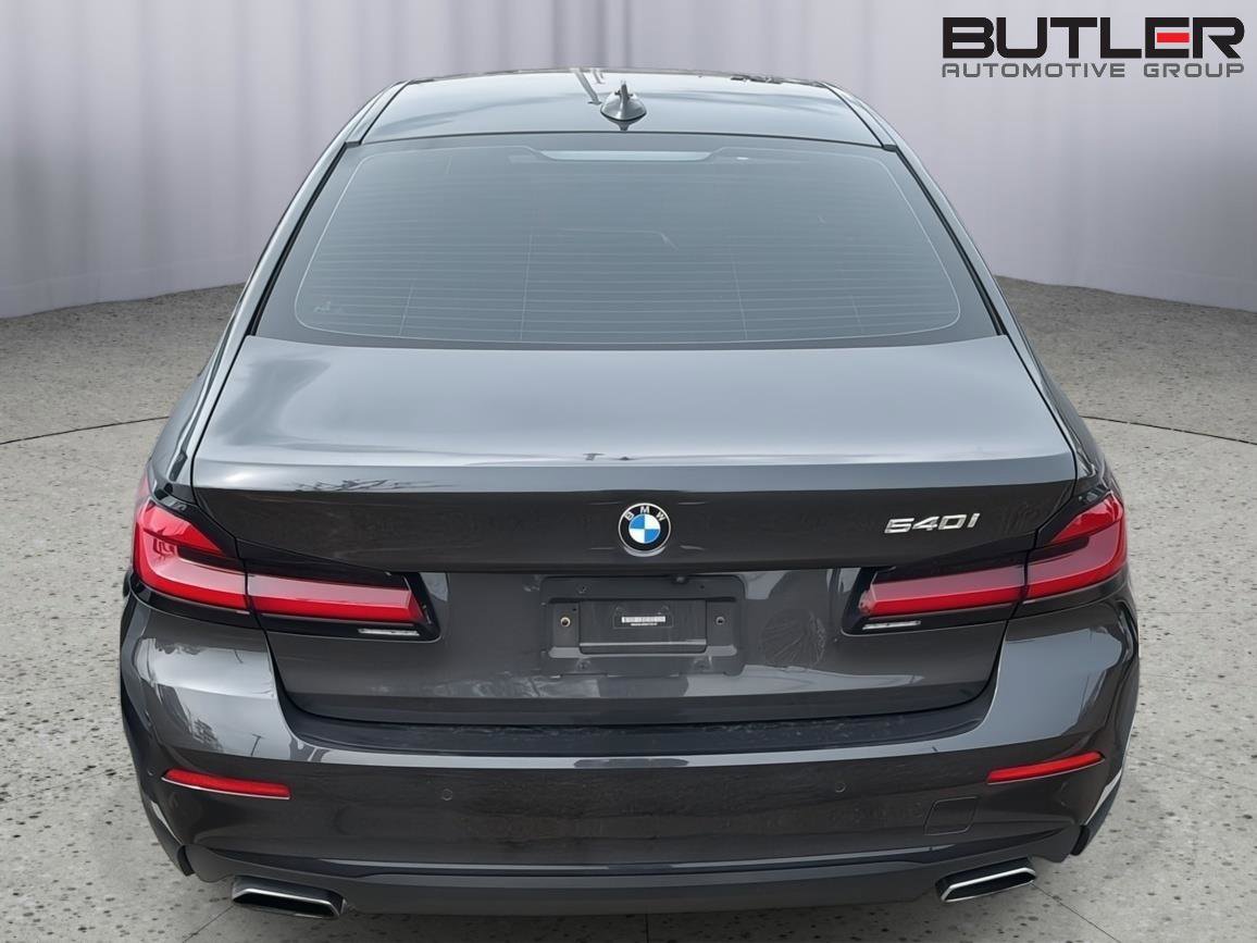 Used 2021 BMW 540i w/ M Sport Package image 5