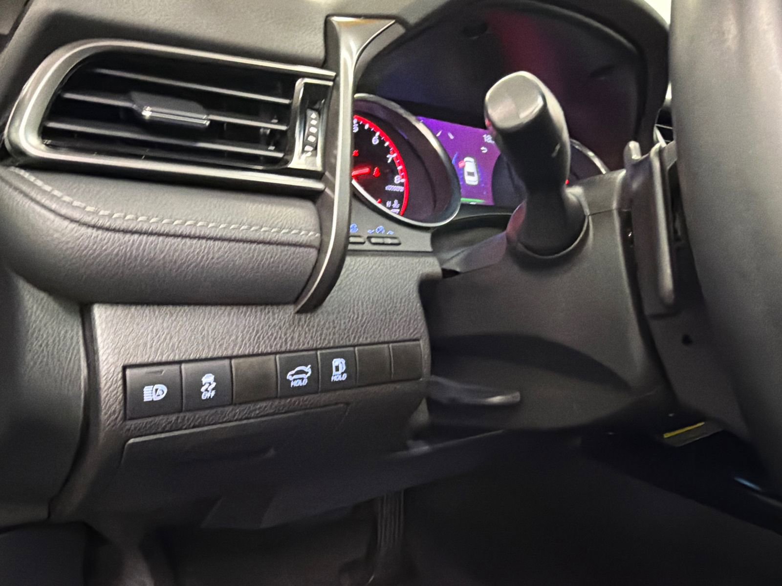 Used 2020 Toyota Camry XSE image 30