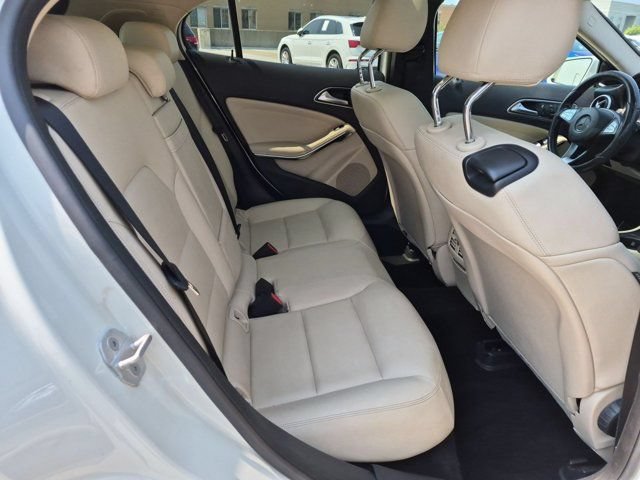 Used 2016 Mercedes-Benz GLA 250 4MATIC image 17