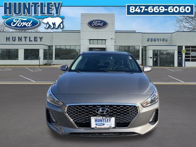Used 2020 Hyundai Elantra GT image 3