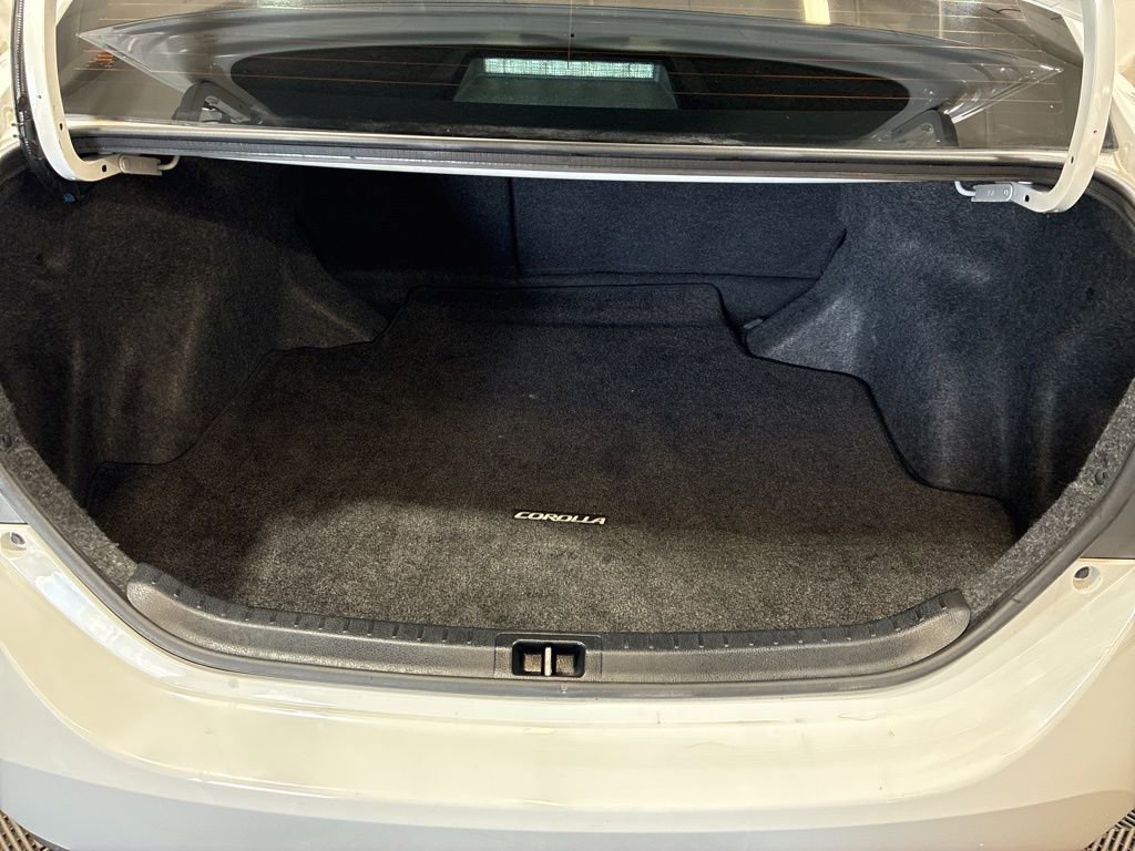 Used 2016 Toyota Corolla S w/ Driver Convenience Package image 18