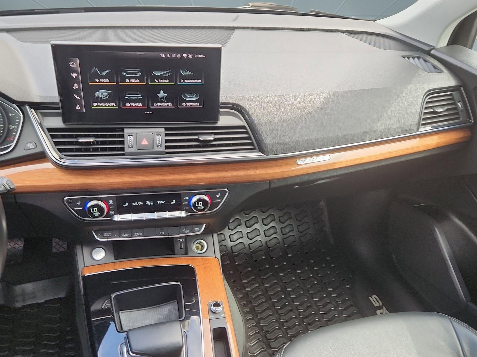 Used 2021 Audi Q5 Premium image 15