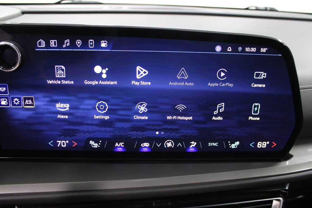 Used 2024 Chevrolet Traverse LT image 51