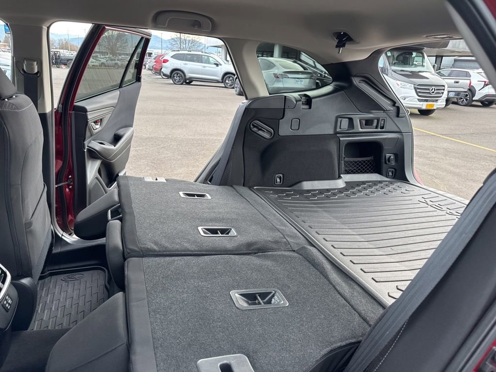 Used 2025 Subaru Outback Premium image 17