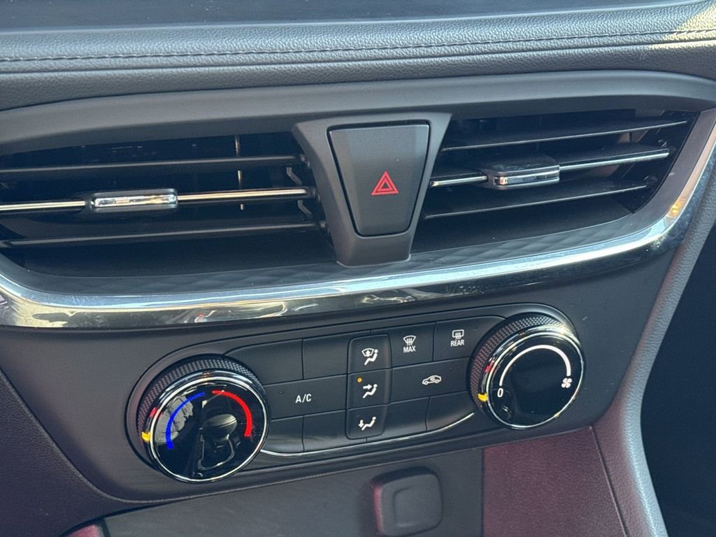 Used 2025 Buick Encore GX Preferred image 21