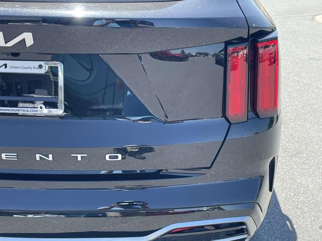 Certified 2022 Kia Sorento SX image 11