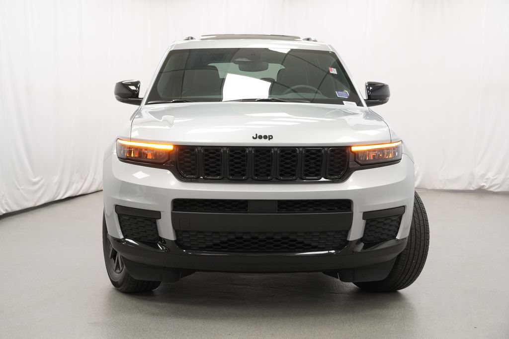 Certified 2024 Jeep Grand Cherokee L Altitude AWD/4WD image 7