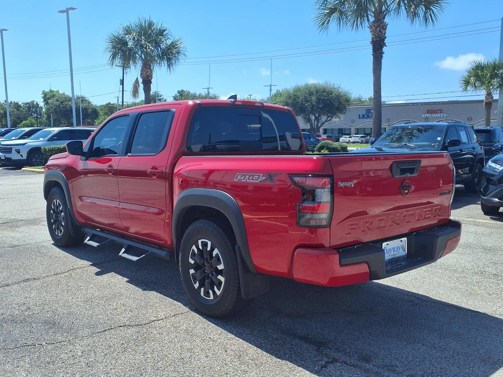 Used 2024 Nissan Frontier Pro-X RWD image 23