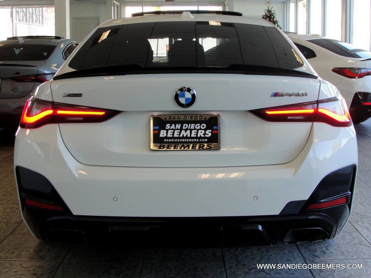 Used 2022 BMW M440i xDrive Gran Coupe M440i xDrive GC M PERF+RED M B w/ Shadowloine Package image 74