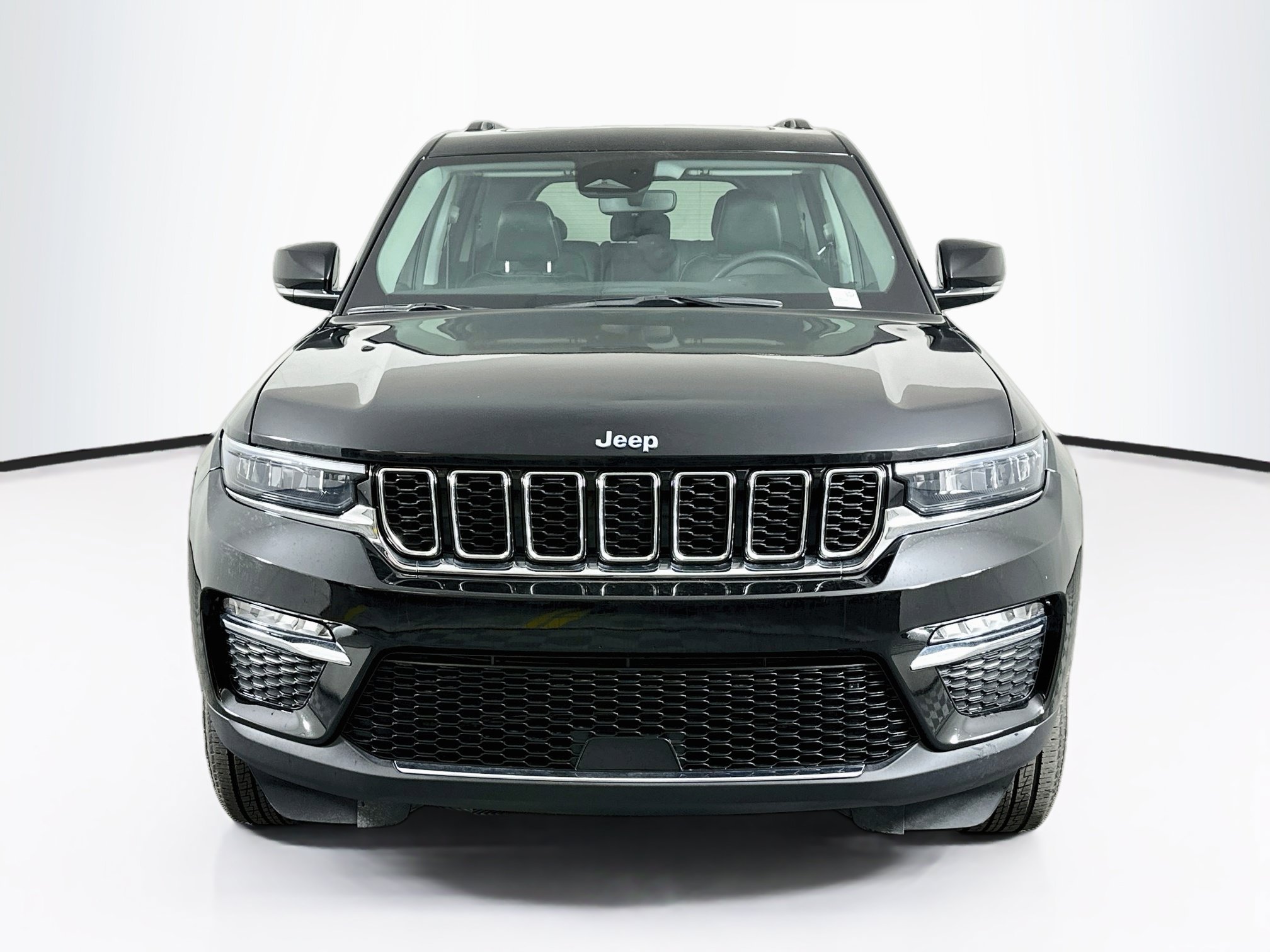 Used 2024 Jeep Grand Cherokee Limited 4xe AWD/4WD image 2
