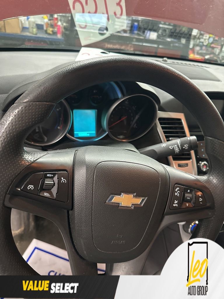 Used 2015 Chevrolet Cruze LT image 14