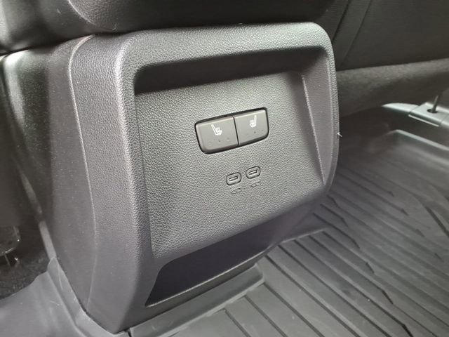 Used 2025 Chevrolet Equinox EV RS w/ Convenience Package II AWD/4WD image 24