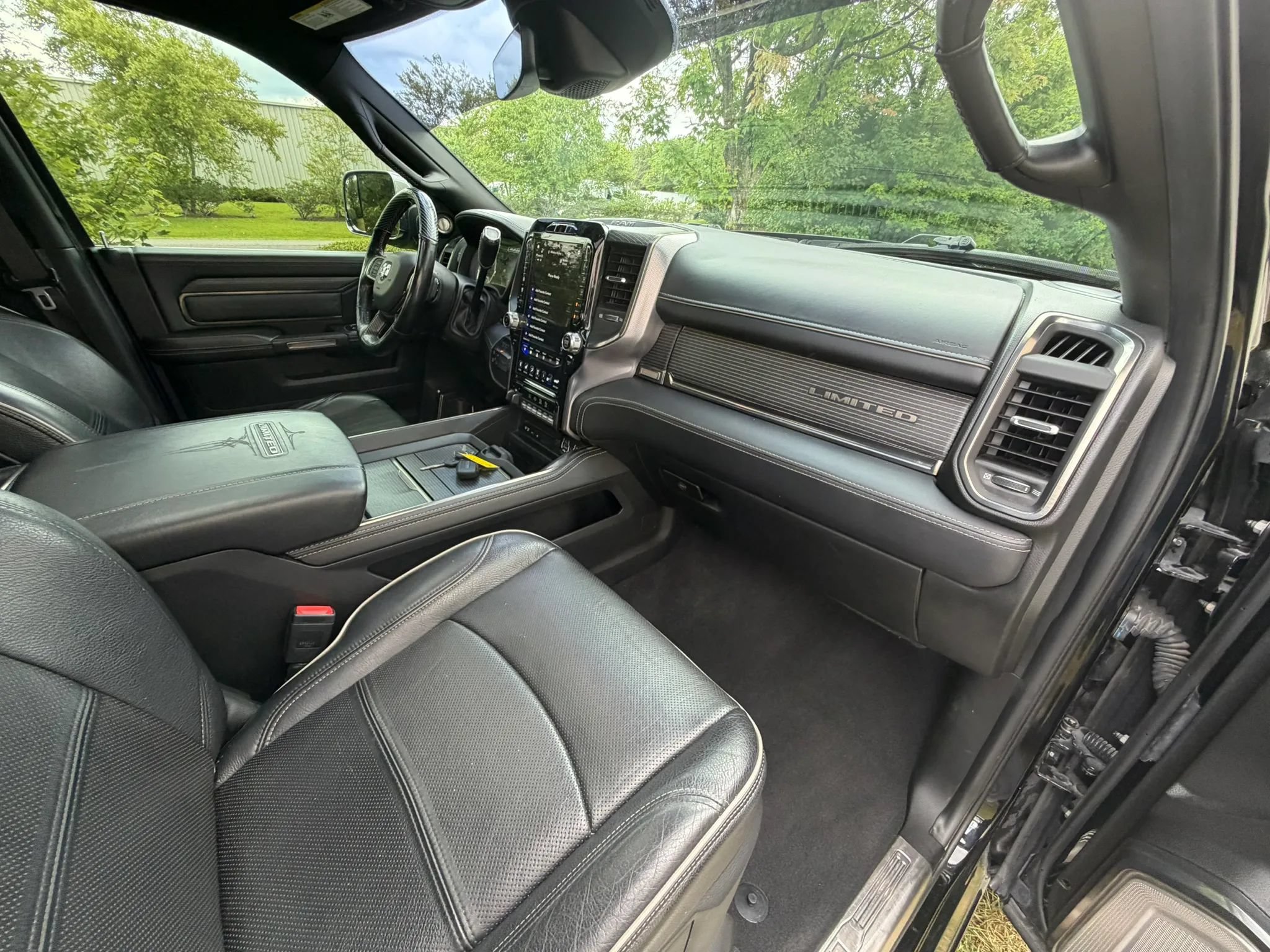 Used 2019 RAM 2500 Limited AWD/4WD image 25