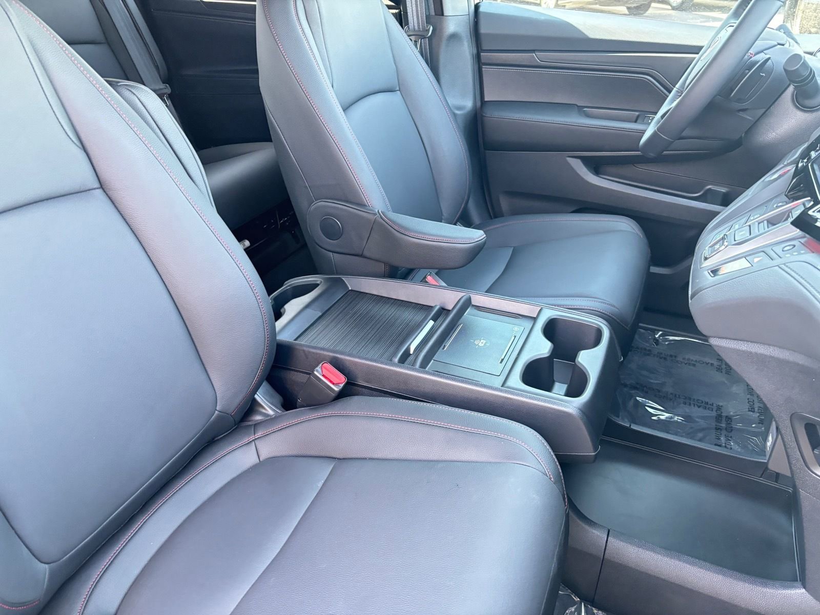 Used 2025 Honda Odyssey Sport-L image 15