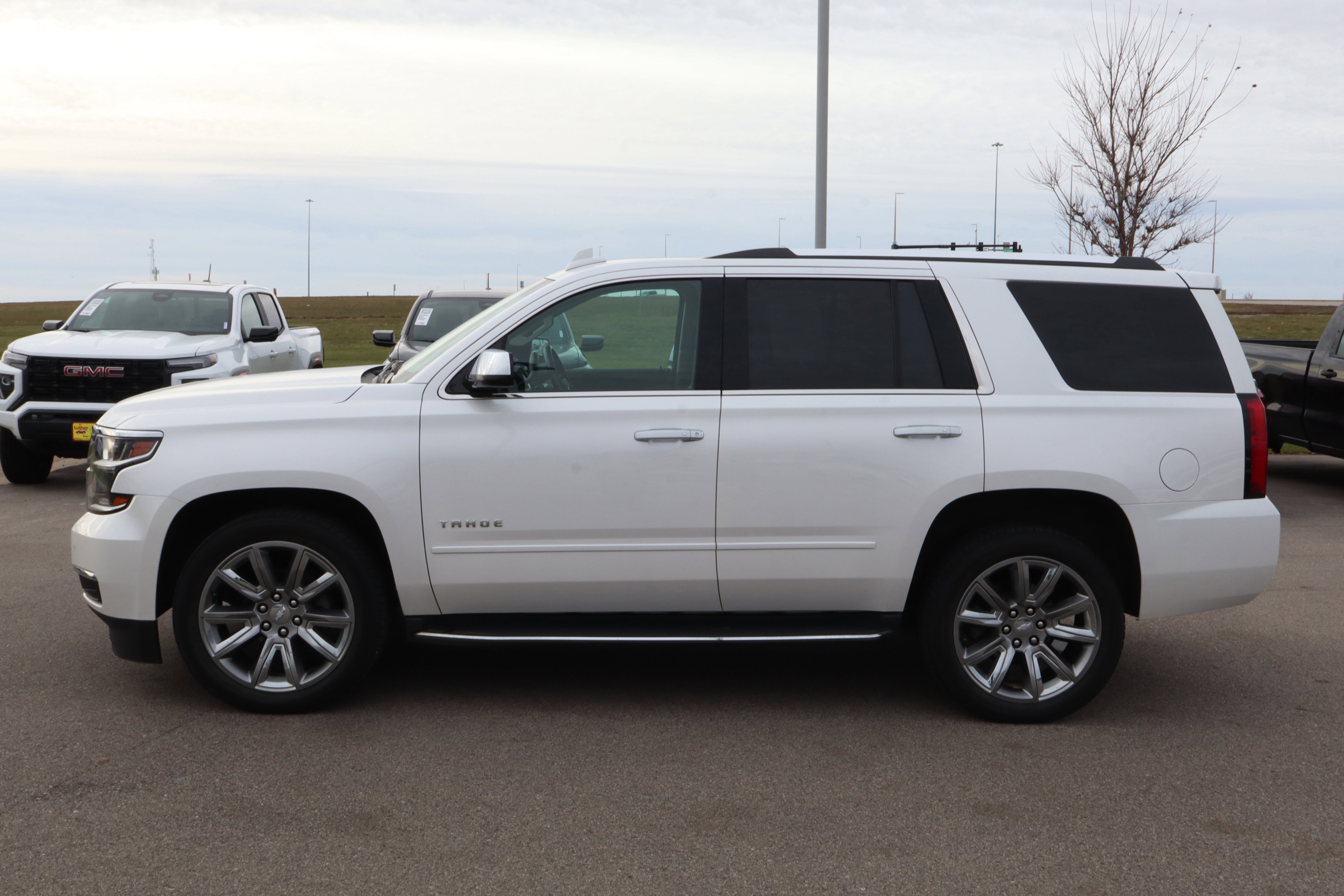 Used 2017 Chevrolet Tahoe Premier image 4