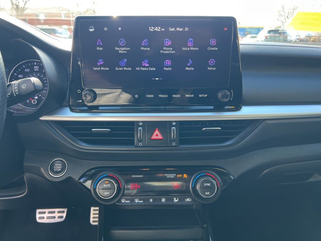 Certified 2023 Kia Forte GT-Line image 21