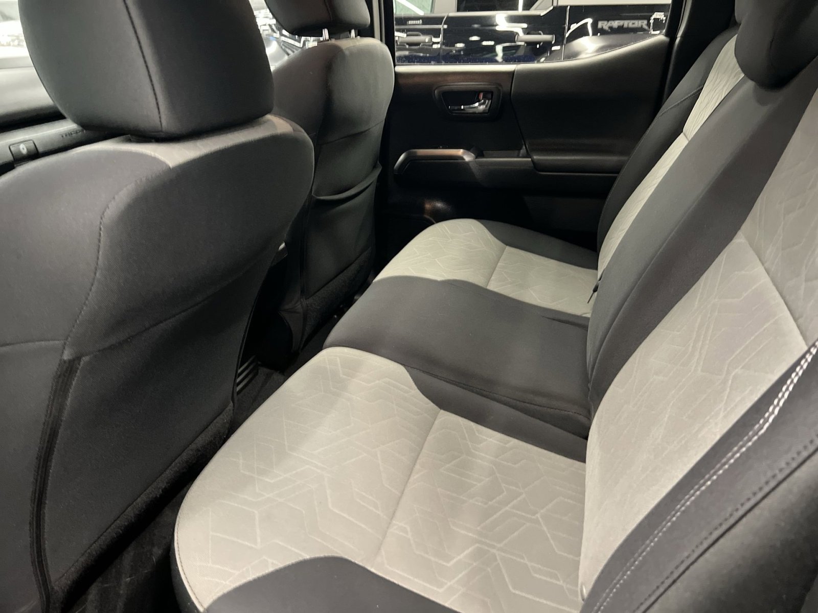 Used 2022 Toyota Tacoma TRD Sport w/ Technology Package AWD/4WD image 20