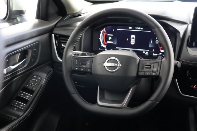 Used 2025 Nissan Rogue SL w/ SL Premium Package image 10