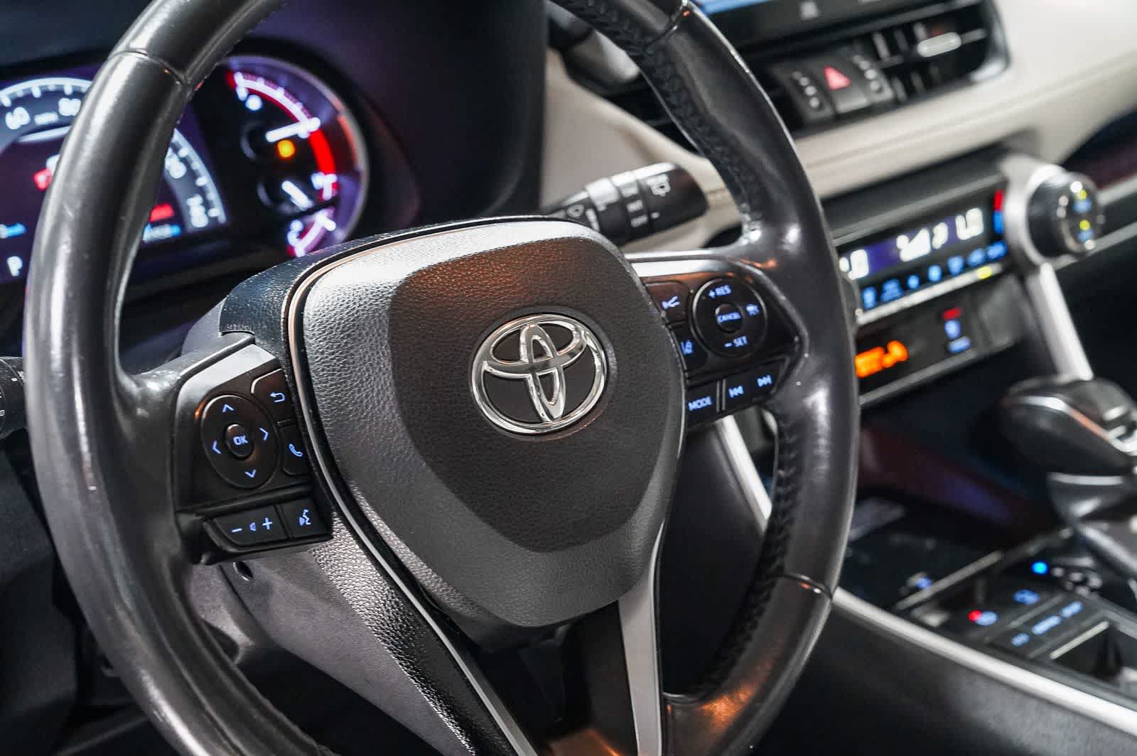 Certified 2021 Toyota RAV4 Limited FWD image 22