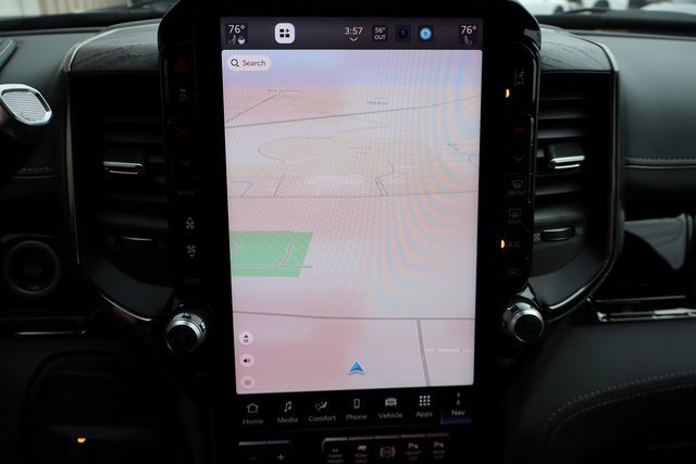 Used 2025 RAM 3500 Limited w/ Max Tow Package image 27