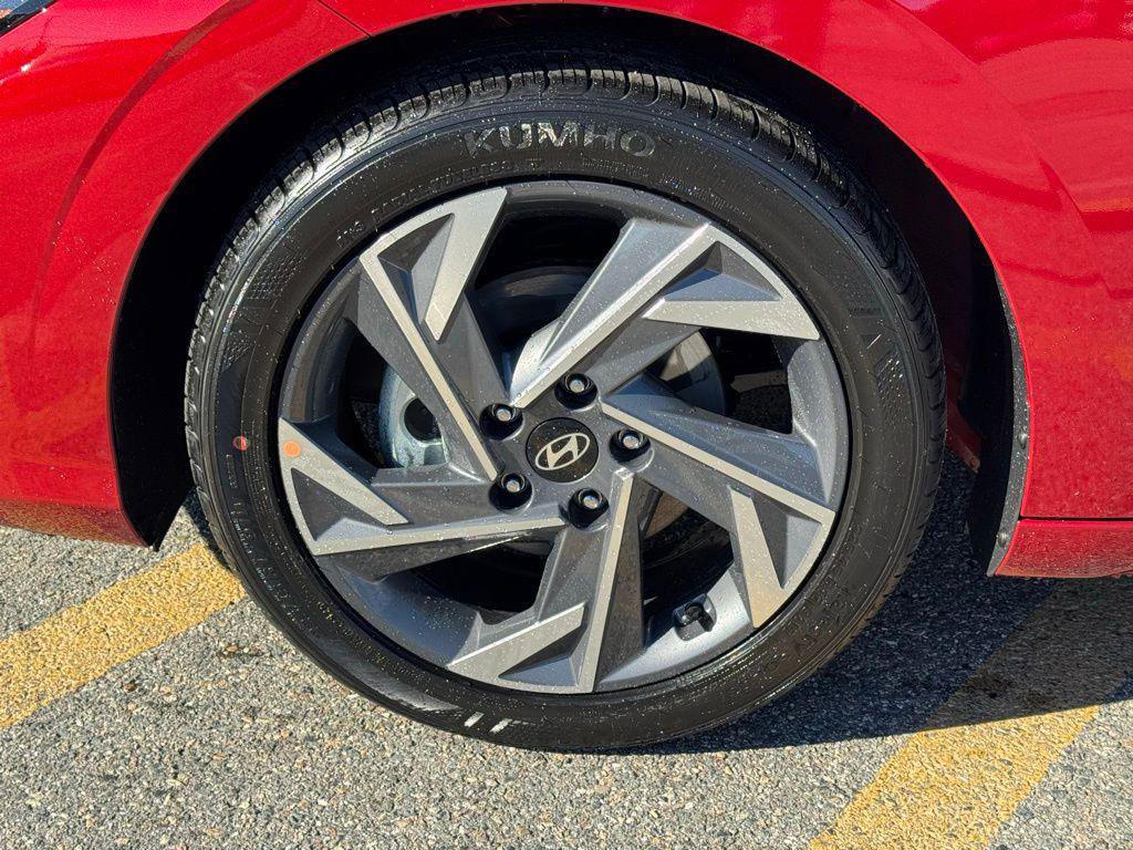 New 2025 Hyundai Elantra Sport FWD image 9