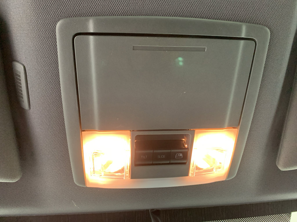 Used 2013 Ford F150 Lariat w/ Lariat Chrome Pkg image 28