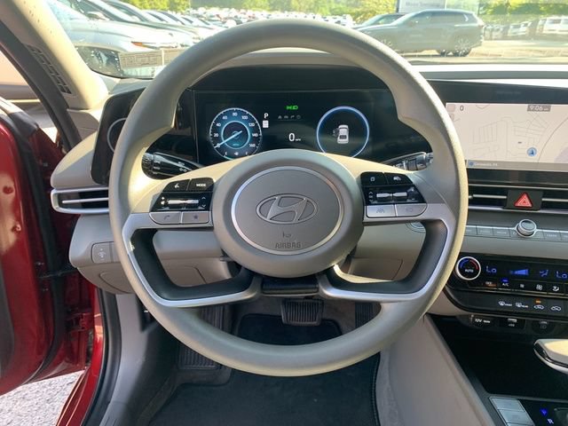 Certified 2024 Hyundai Elantra SEL FWD image 20