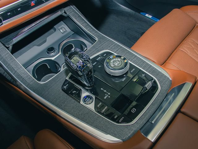 New 2026 BMW ALPINA XB7 AWD/4WD image 14