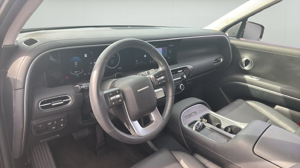 Used 2026 Hyundai Palisade SEL FWD image 16