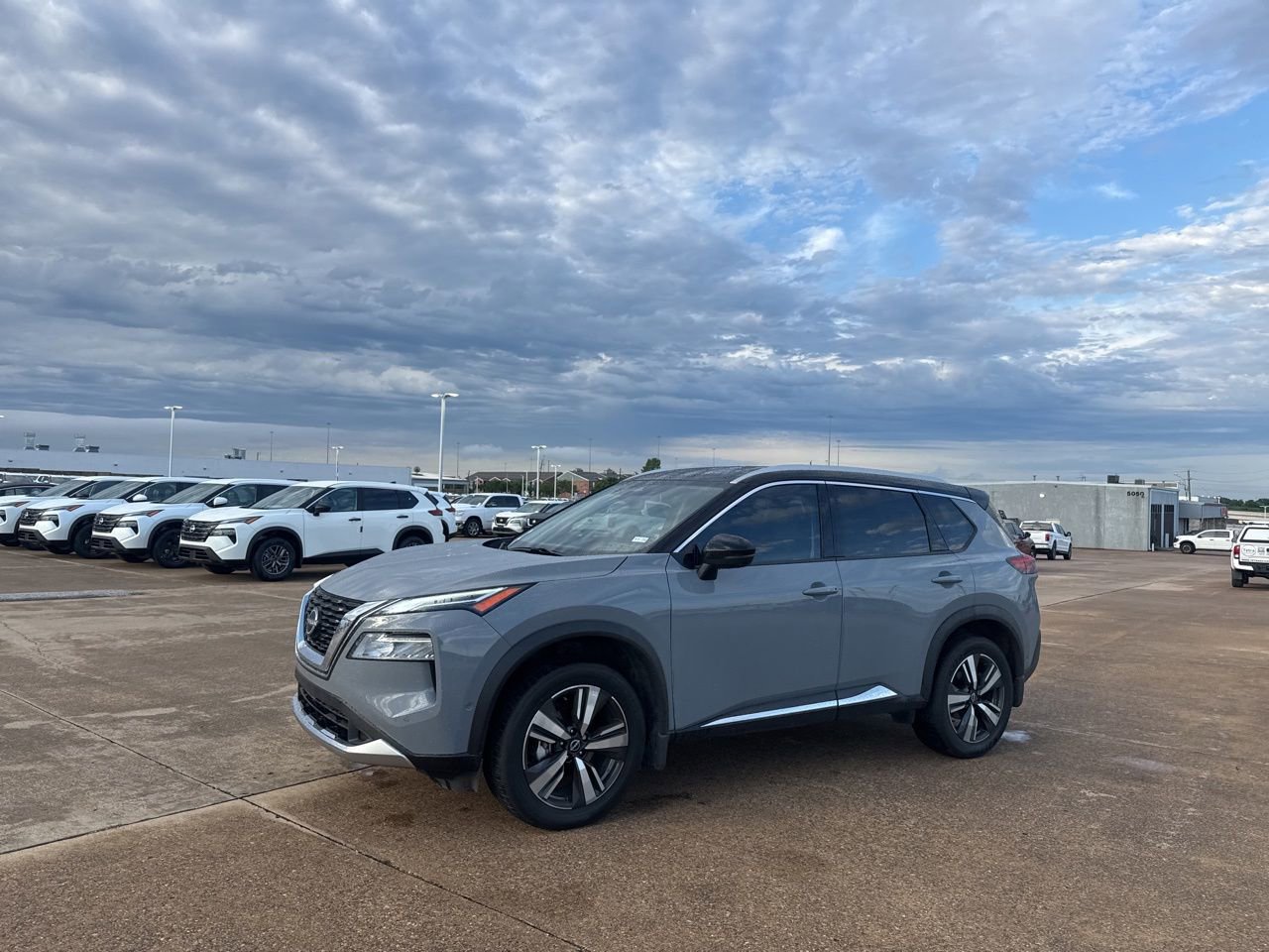 Used 2023 Nissan Rogue Platinum w/ Platinum Premium Package AWD/4WD image 11