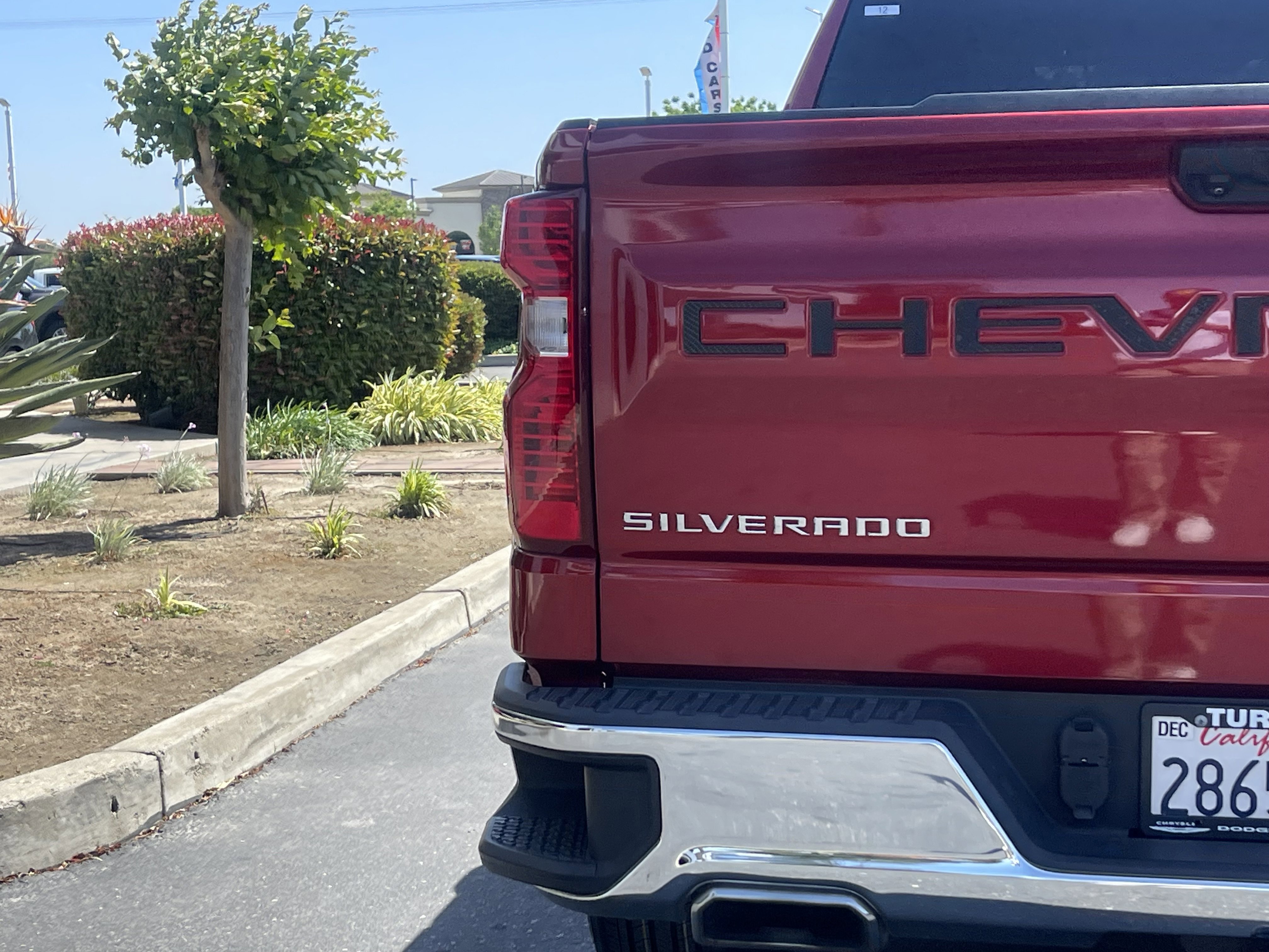 Used 2023 Chevrolet Silverado 1500 LT AWD/4WD image 13