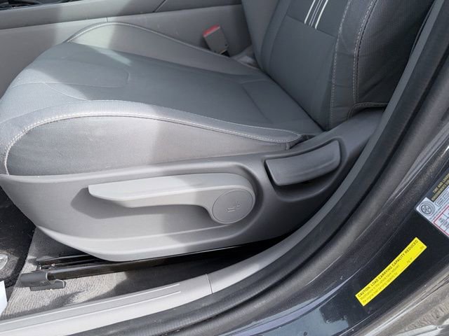 Used 2022 Hyundai Elantra SEL w/ Convenience Package image 30