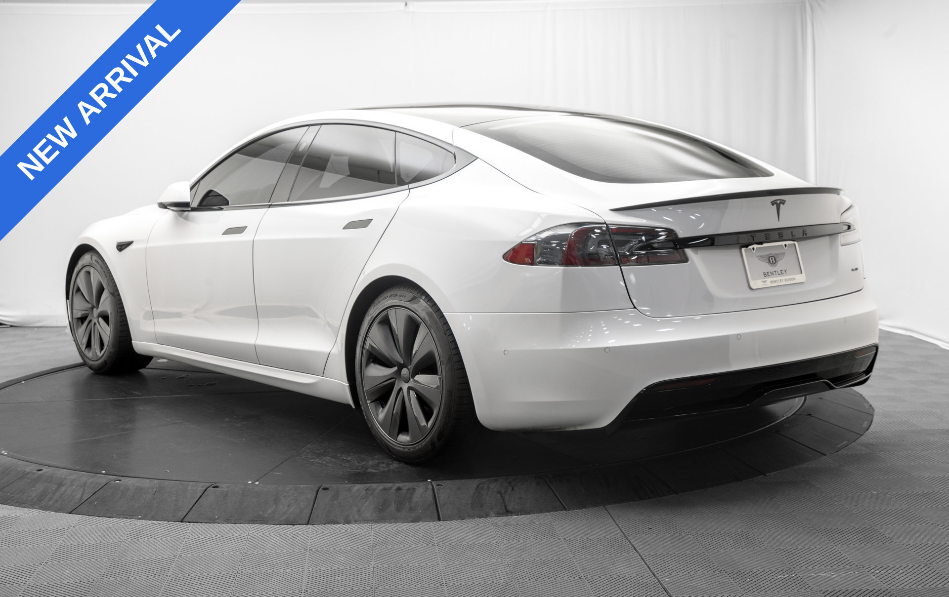 Used 2021 Tesla Model S Plaid AWD/4WD image 5
