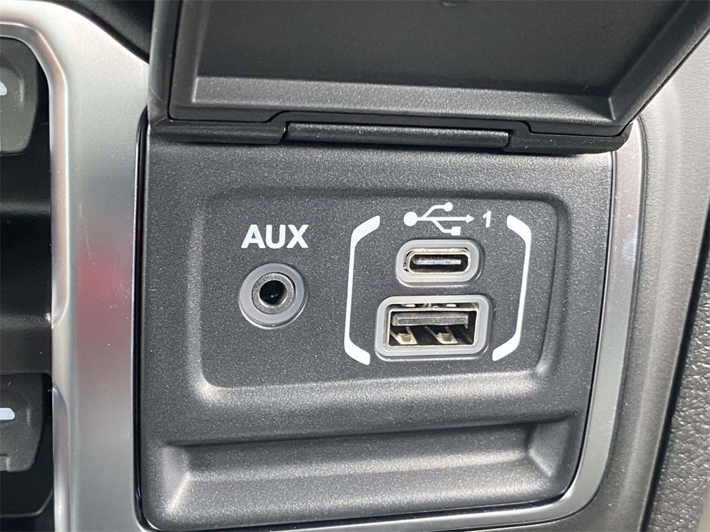 New 2025 Jeep Gladiator Sport image 21