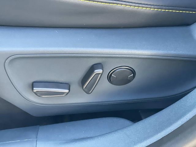 New 2025 Ford Maverick Lobo image 18