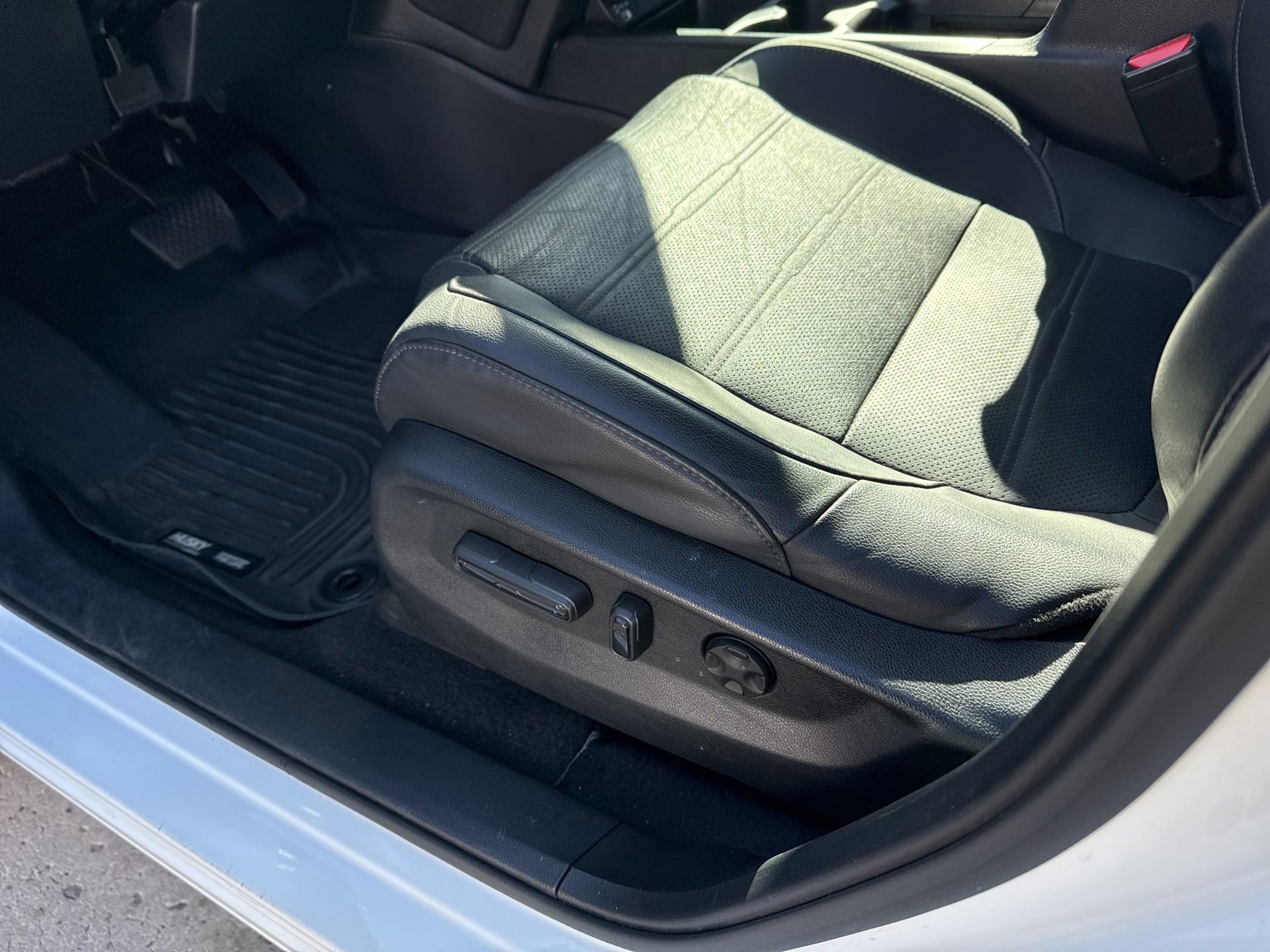 Used 2020 Honda CR-V EX-L image 21