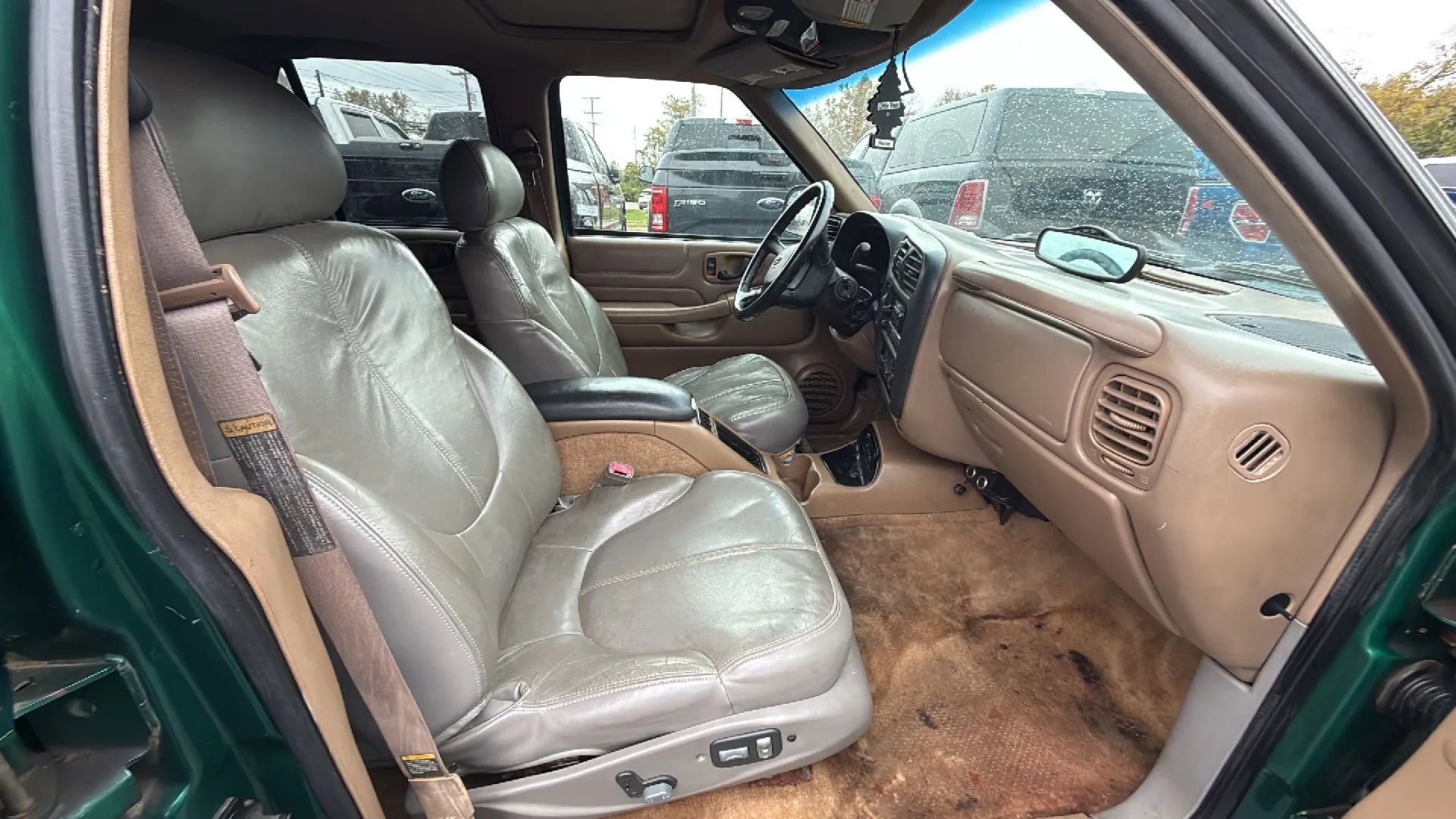 Used 2000 Chevrolet Blazer LT w/ LT Preferred Equipment Group image 17