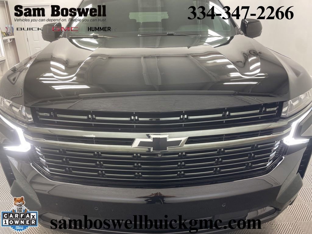Used 2022 Chevrolet Suburban RST w/ Sport Performance Package AWD/4WD image 3