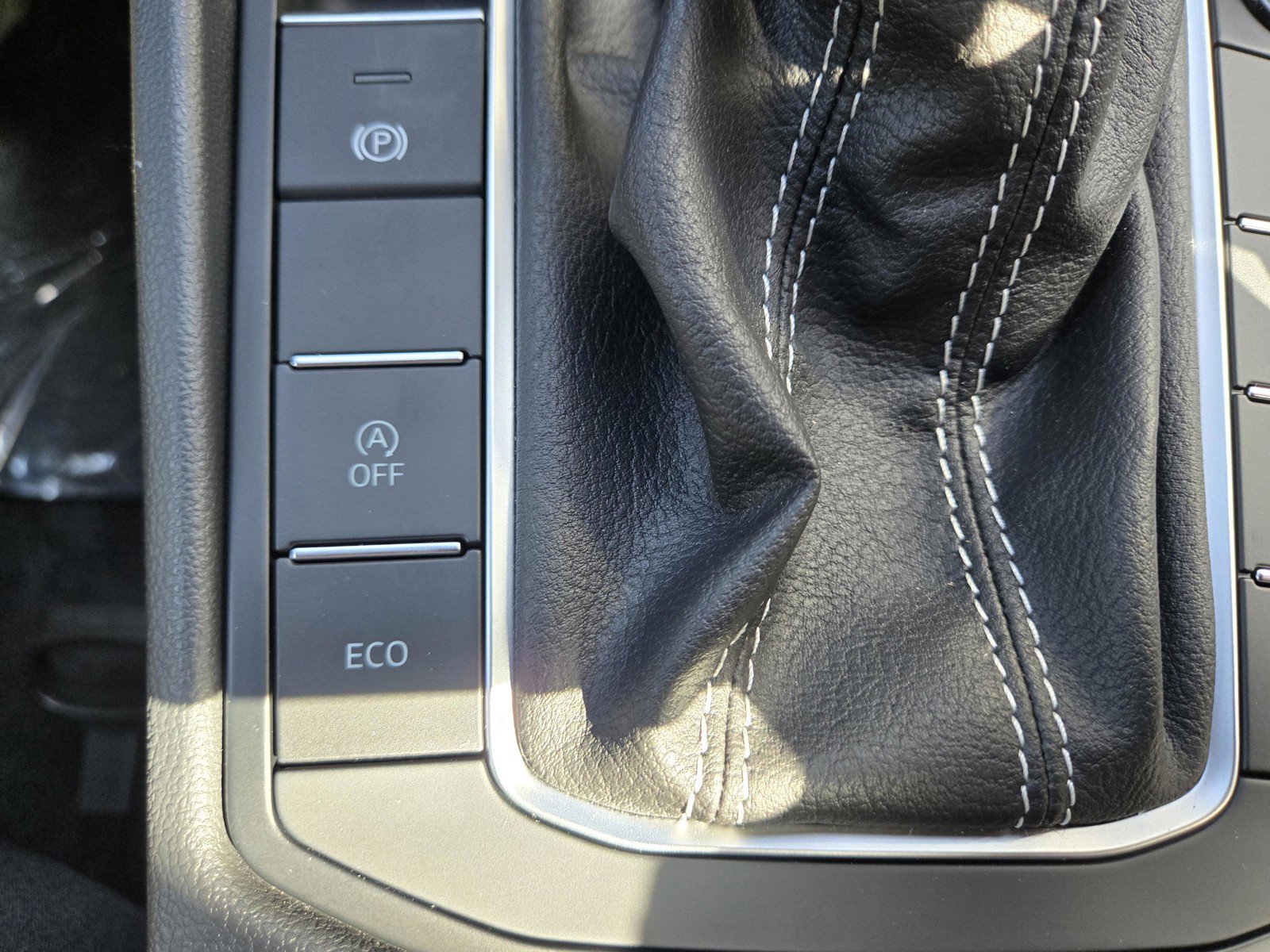 Used 2024 Volkswagen Jetta Sport image 14