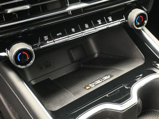 New 2025 Chevrolet Traverse LT w/ LPO, Floor Liner Package image 33