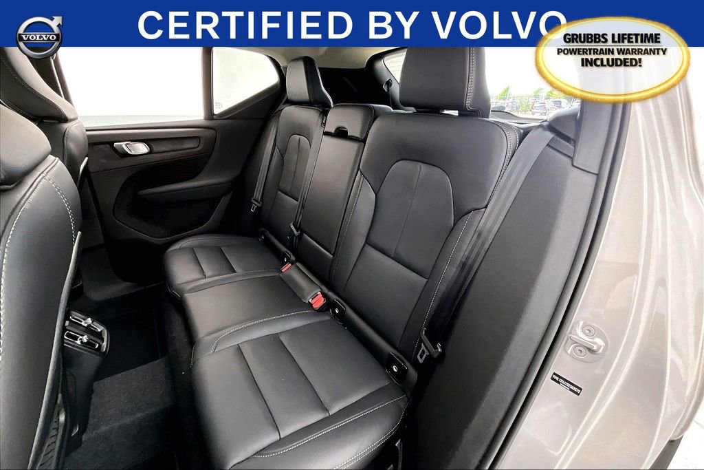 Certified 2025 Volvo XC40 B5 Core image 35