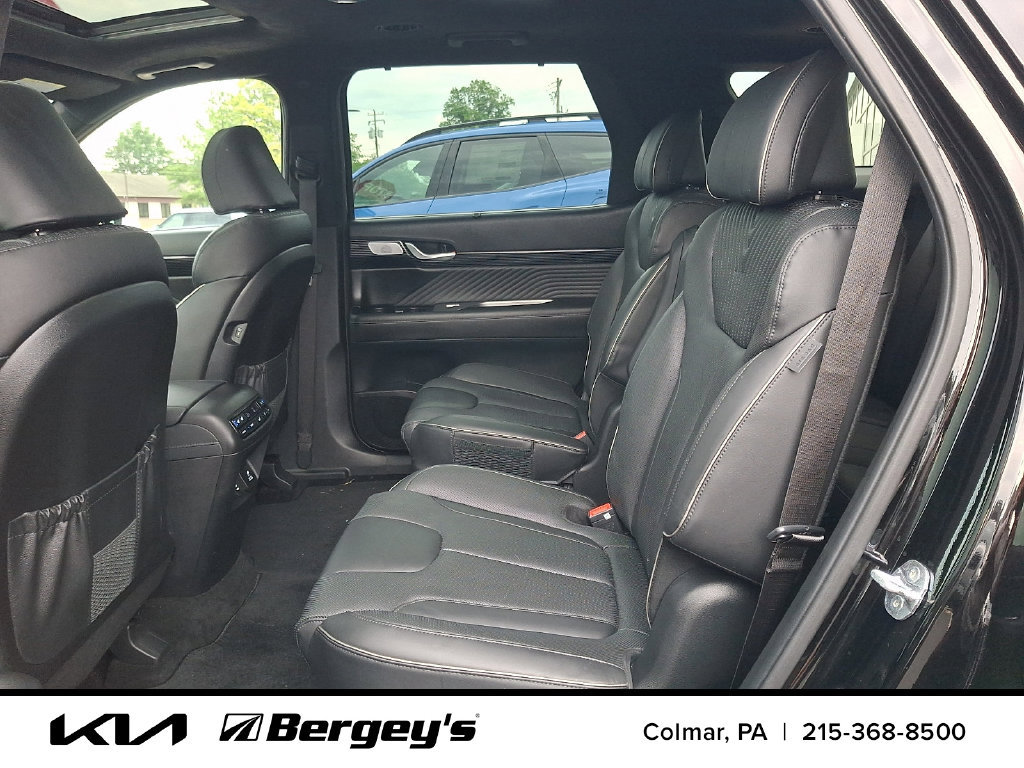 Used 2025 Hyundai Palisade Calligraphy AWD/4WD image 12