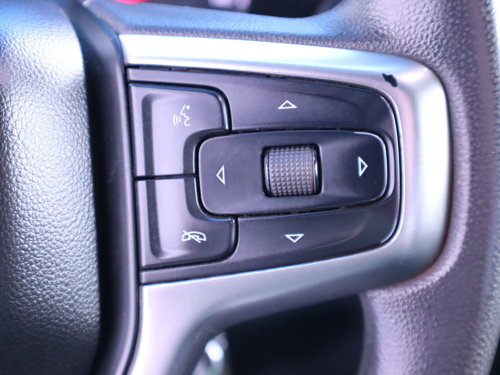 Used 2020 Chevrolet Silverado 2500 LT w/ Z71 Off-Road Package image 33