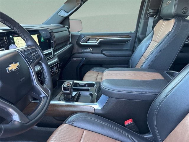 Used 2024 Chevrolet Silverado 1500 High Country w/ High Country Premium Package image 19