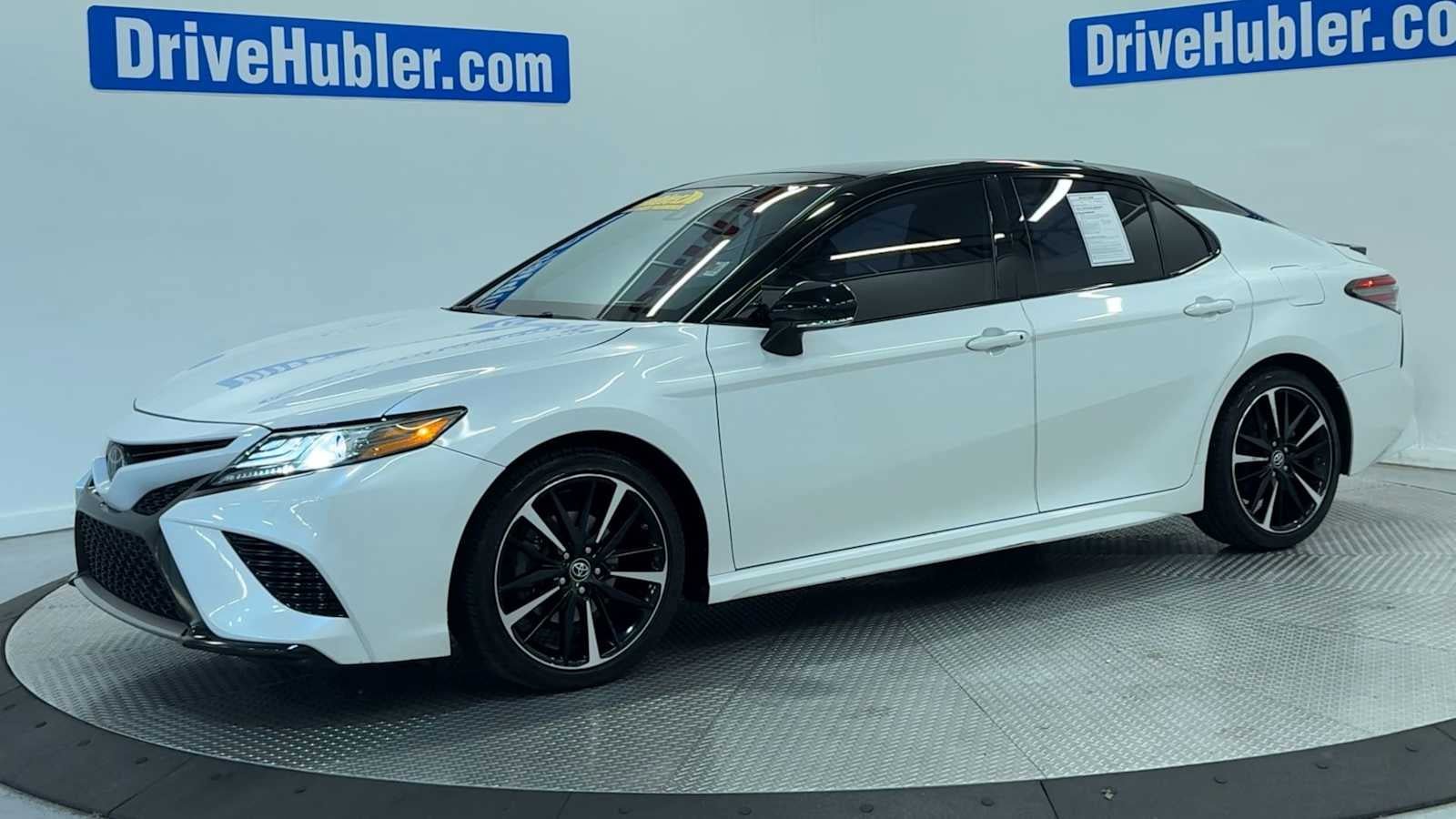 Used 2019 Toyota Camry XSE w/ Navigation Package FWD image 9