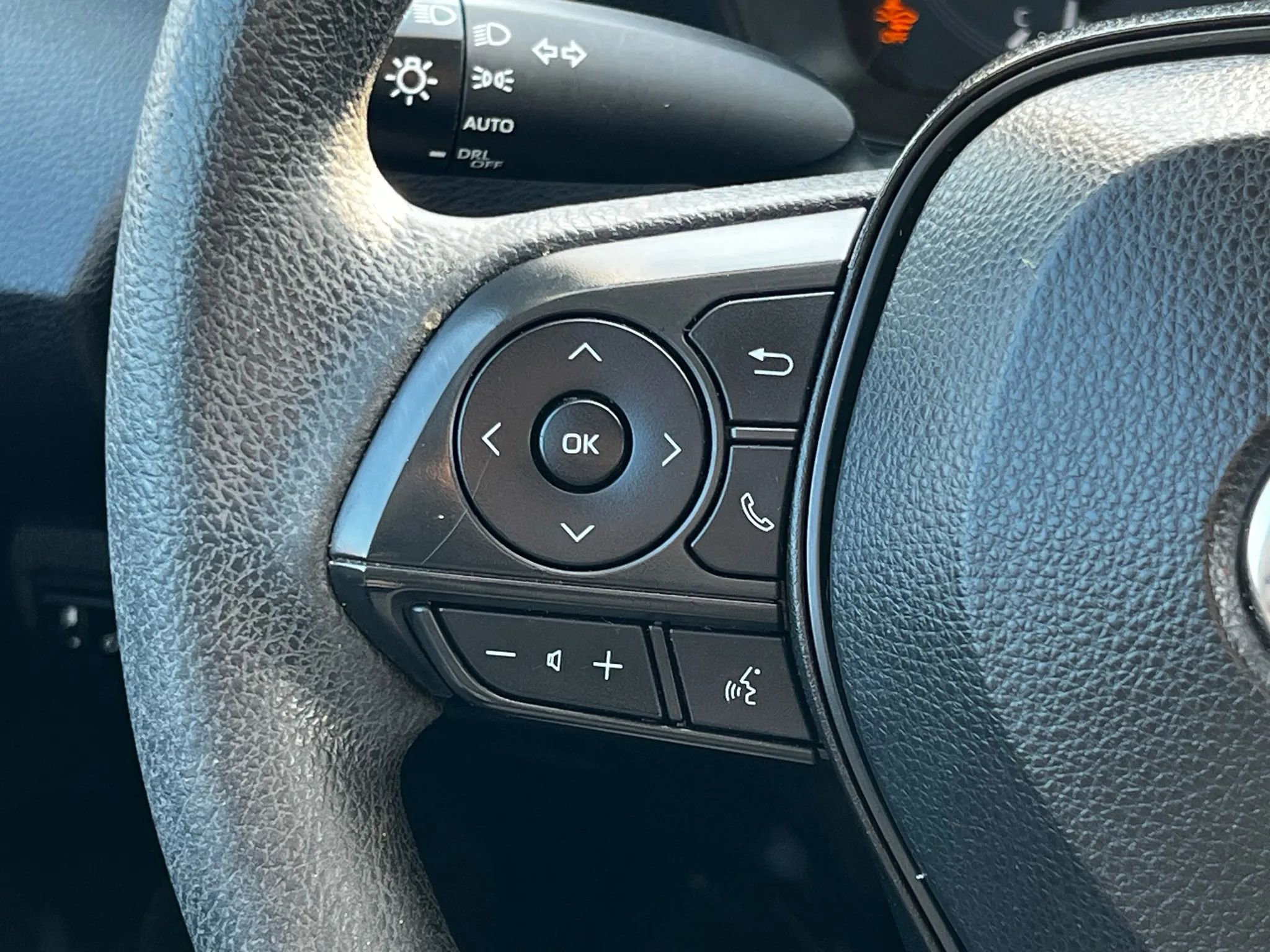 Used 2022 Toyota Corolla LE image 31