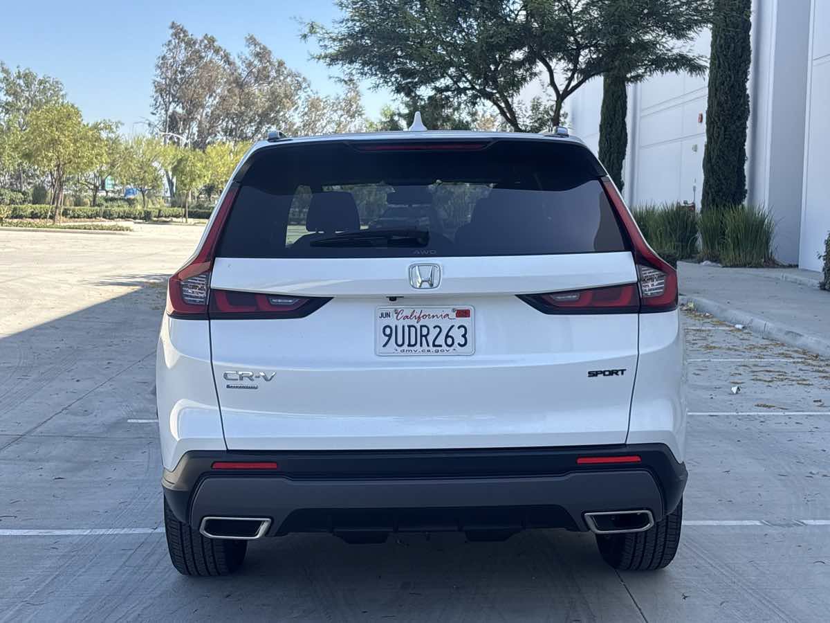 Used 2025 Honda CR-V Sport image 4