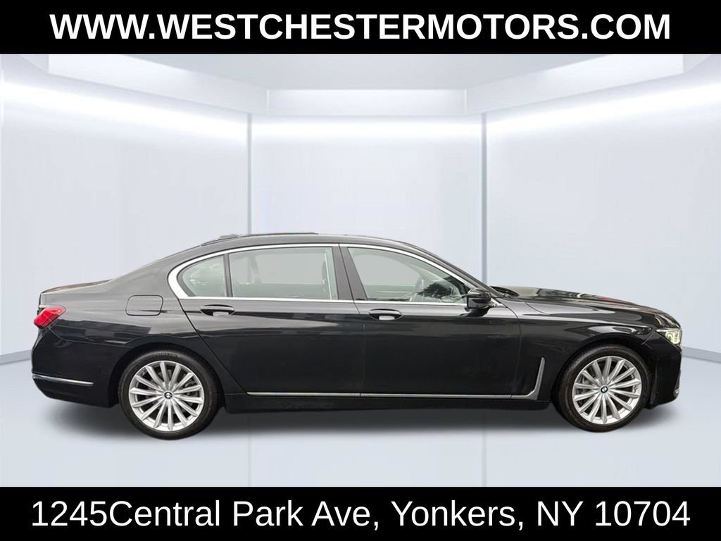 Used 2022 BMW 740i xDrive w/ Premium Package AWD/4WD image 7