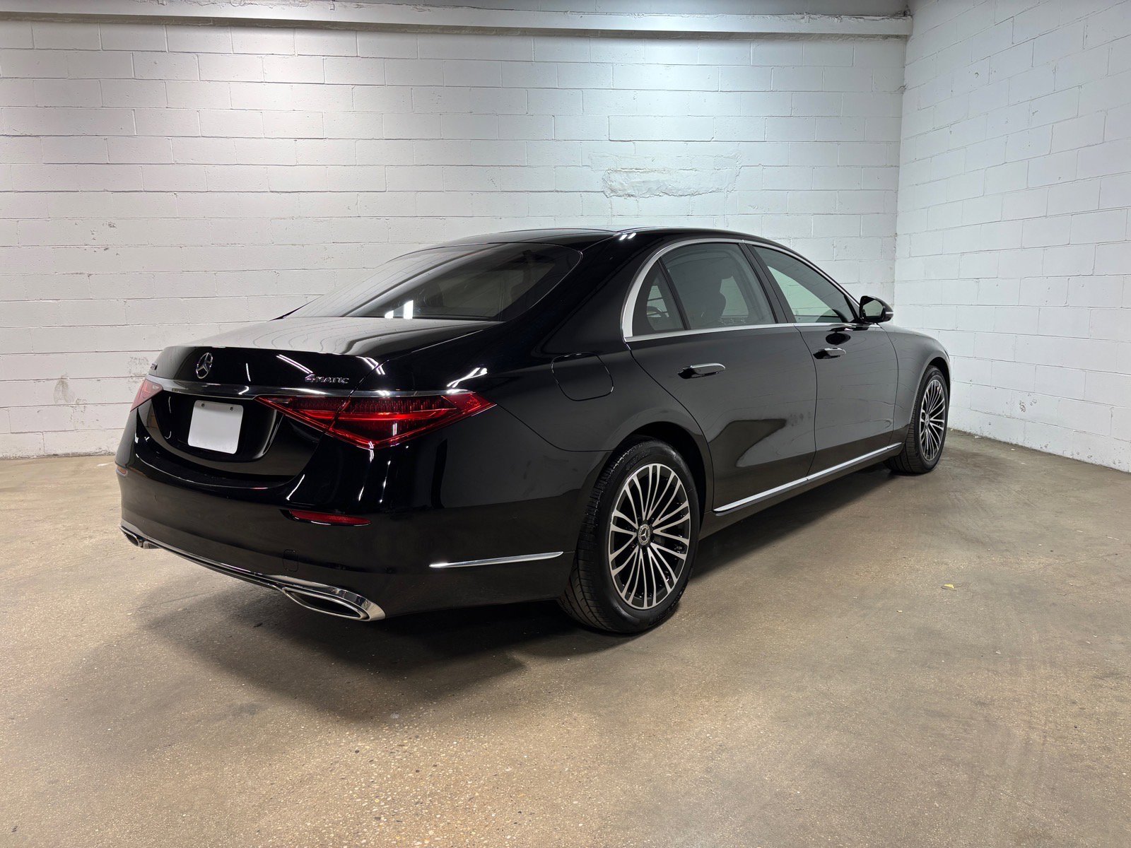 Used 2024 Mercedes-Benz S 580 4MATIC Sedan image 6